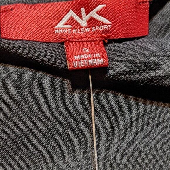 🆕NWT BLACK ANNE KLEIN SPORT SHORT SLEEVE TOP - SMALL - Picture 5 of 6